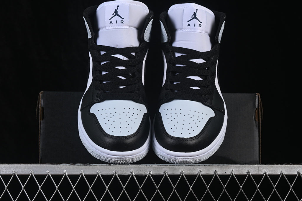 AJ1 Mid