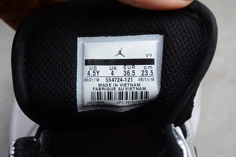 AJ1 Mid
