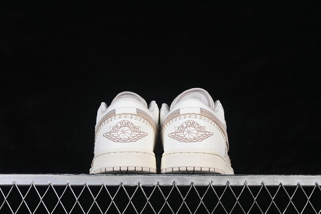 AJ1 Low