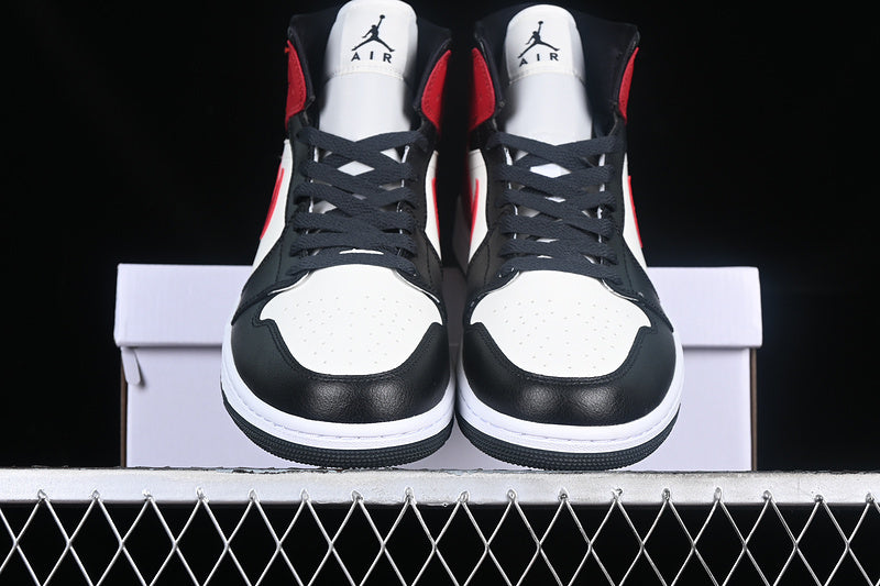 AJ1 Mid