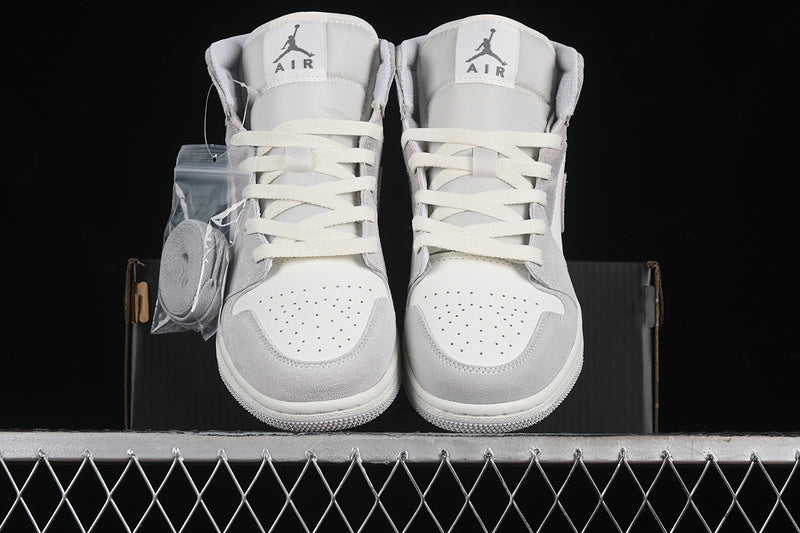 AJ1 Mid