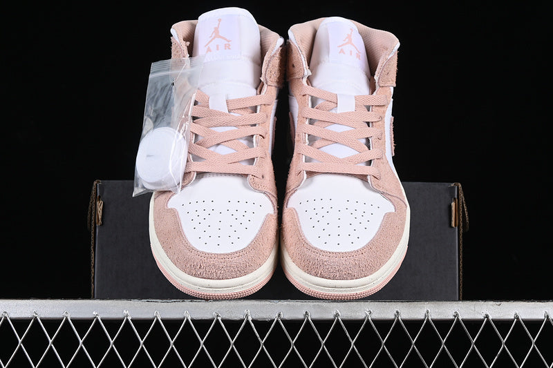 AJ1 Mid