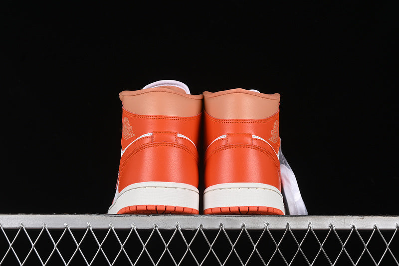 AJ1 Mid