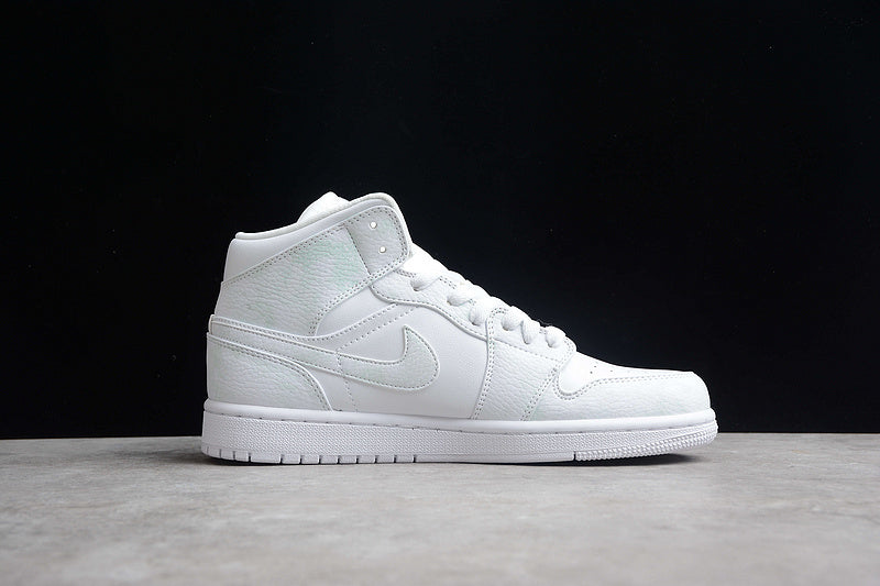 AJ1 Mid