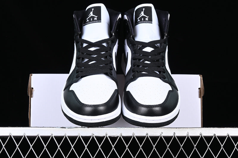 AJ1 Mid