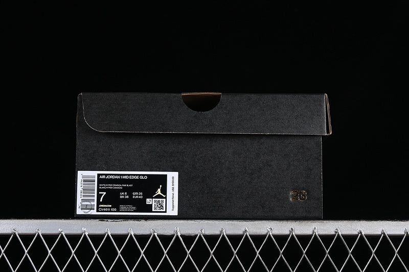 AJ1 Mid