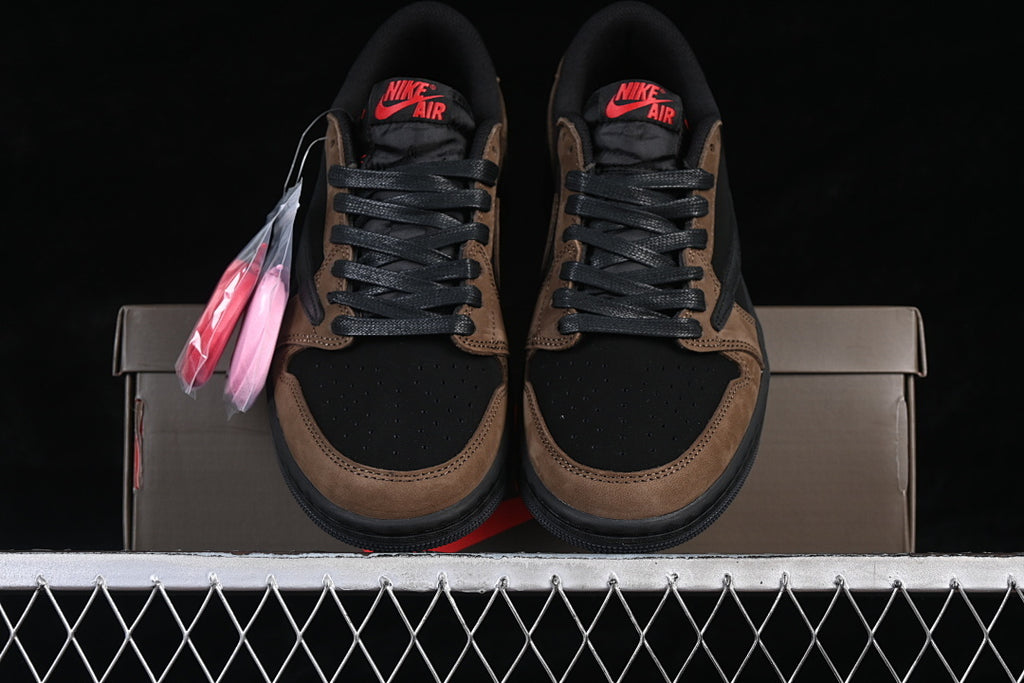 AJ1 Low