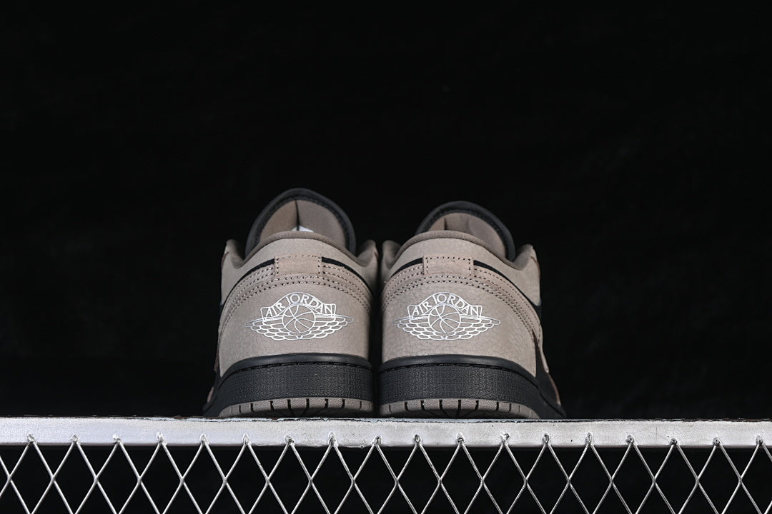 AJ1 Low