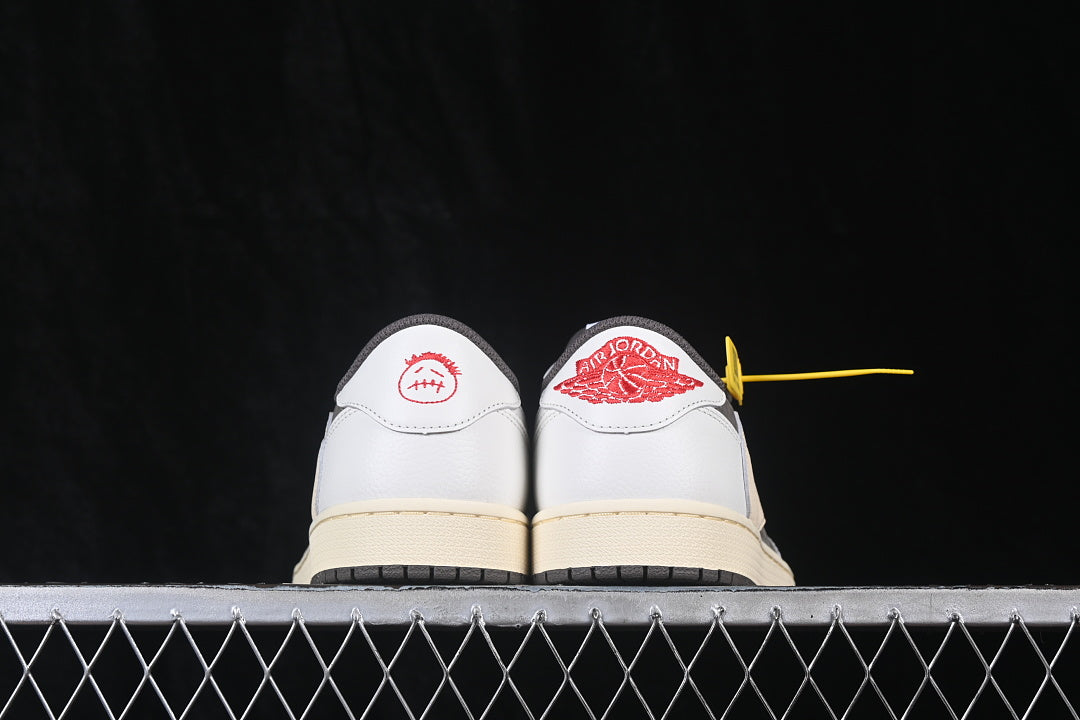 AJ1 Low