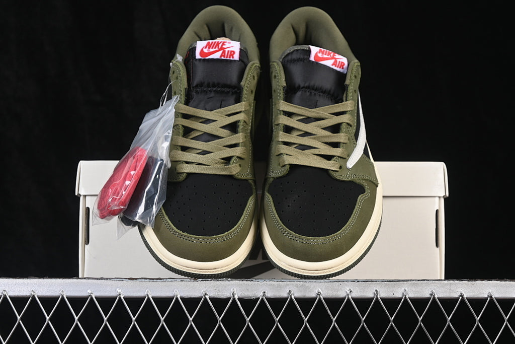 AJ1 Low