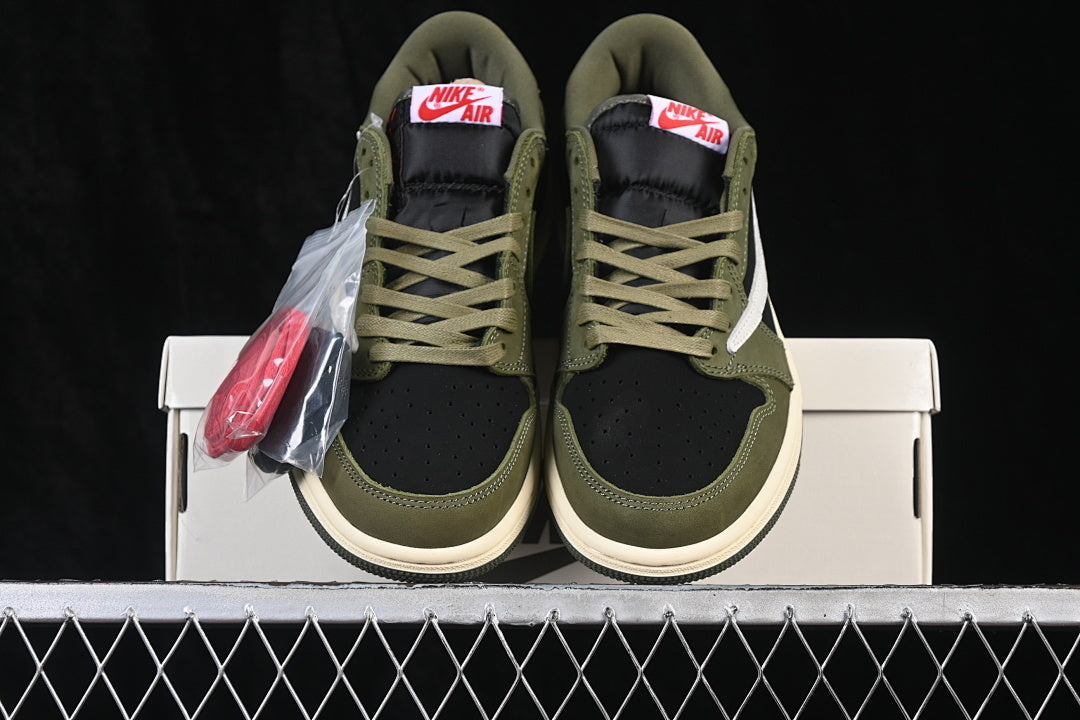 AJ1 Low