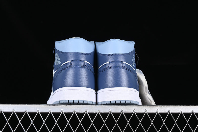 AJ1 Mid