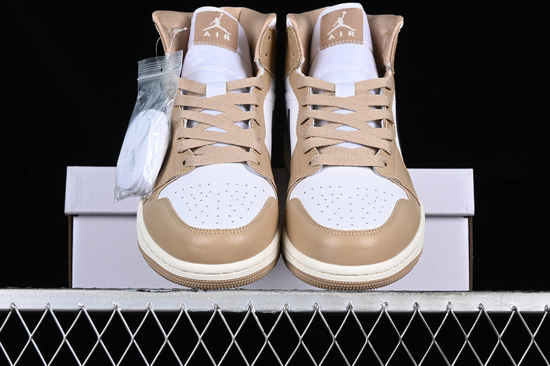 AJ1 Mid
