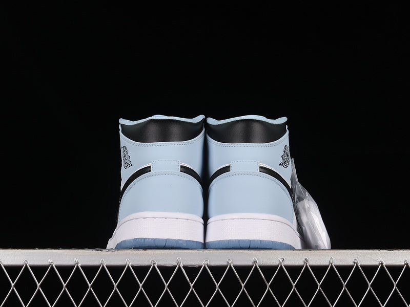AJ1 Mid