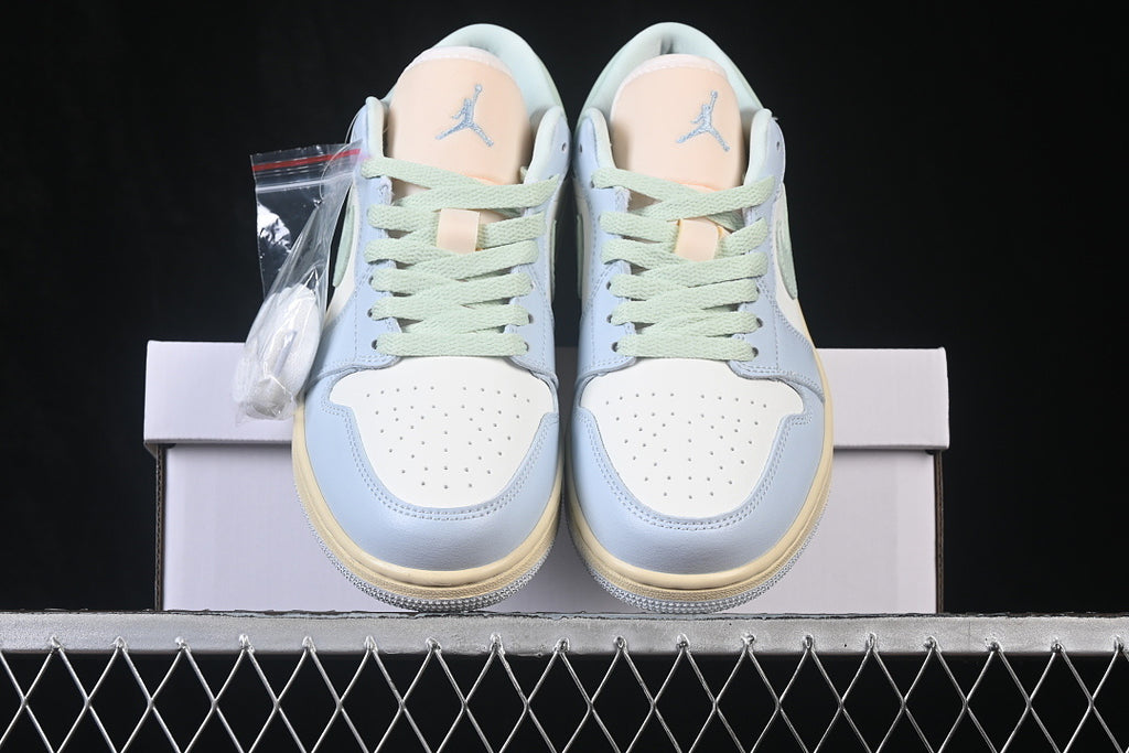 AJ1 Low
