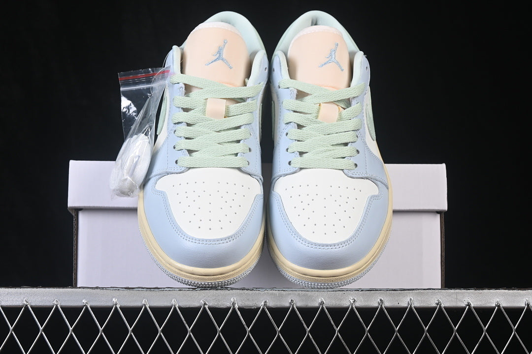 AJ1 Low