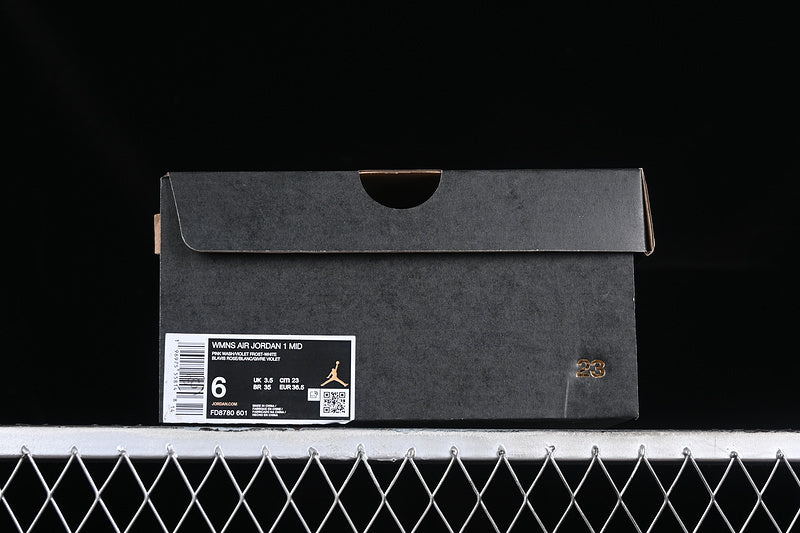 AJ1 Mid