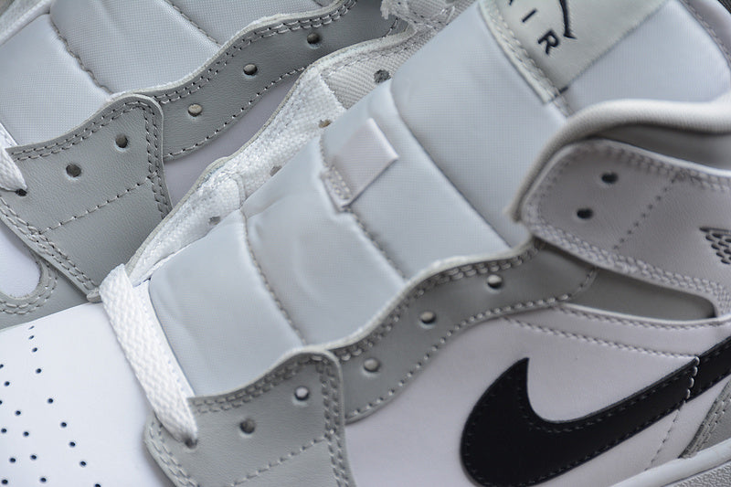 AJ1 Mid