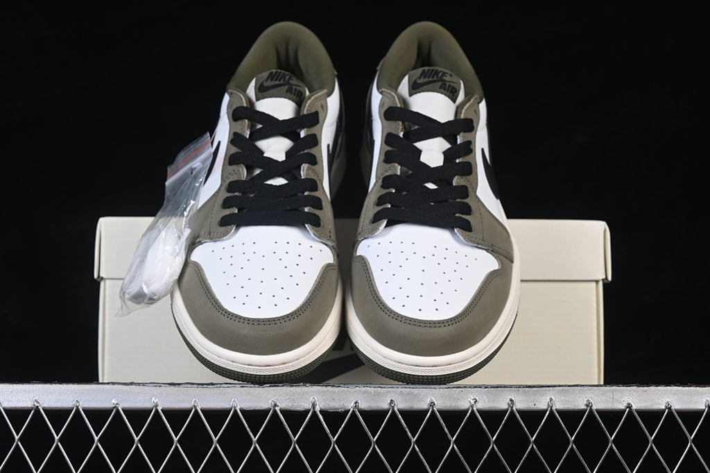AJ1 Low