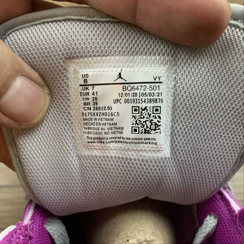 AJ1 Mid