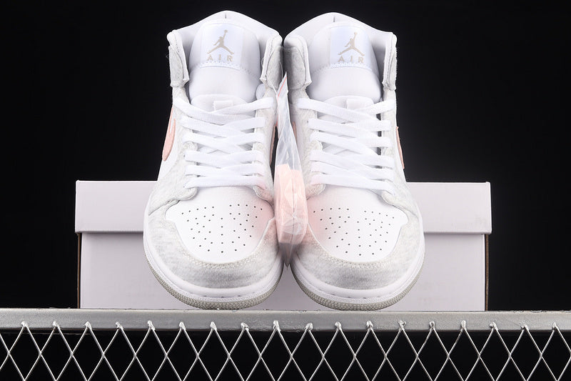 AJ1 Mid