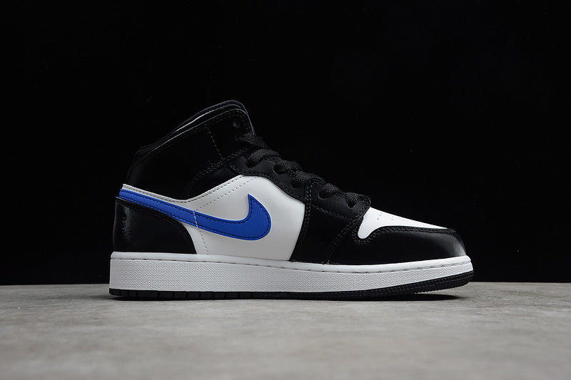 AJ1 Mid