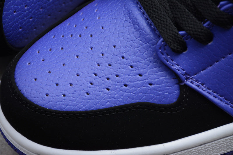 AJ1 Mid