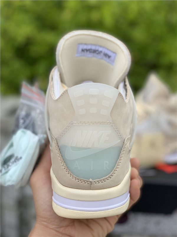 AJ4
