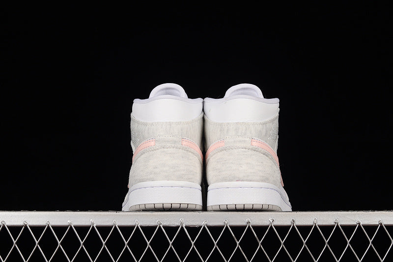 AJ1 Mid
