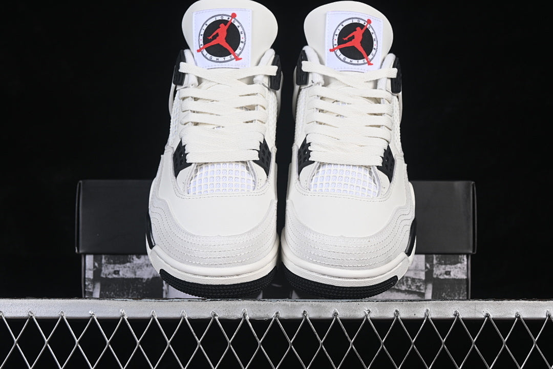 AJ4