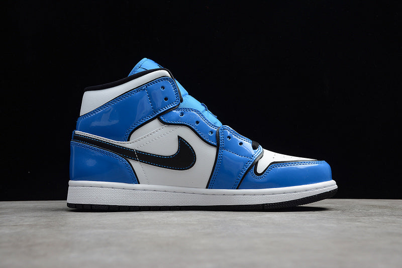 AJ1 Mid