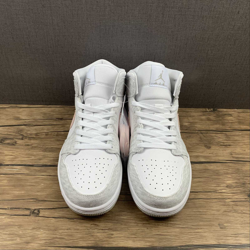 AJ1 Mid