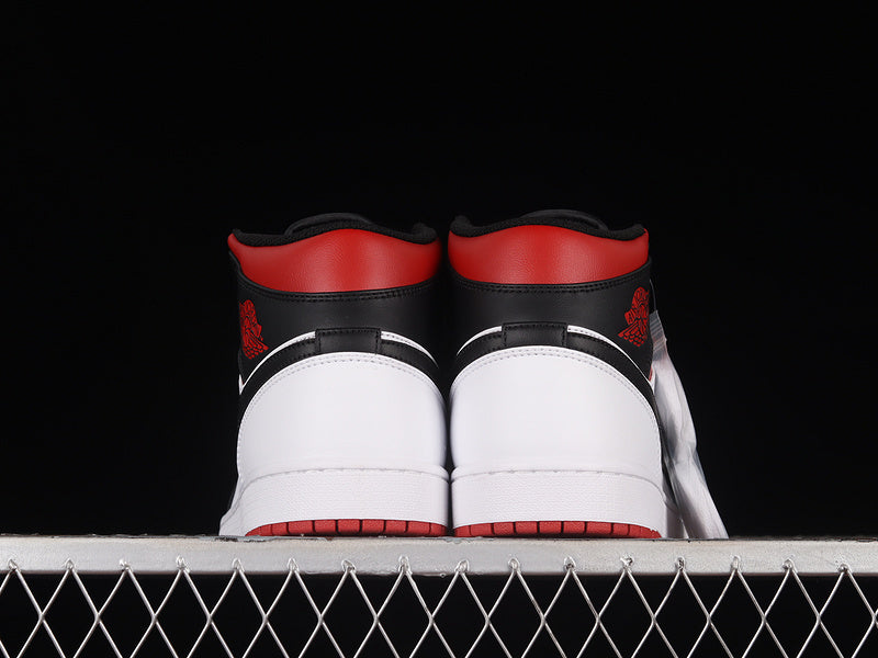 AJ1 Mid