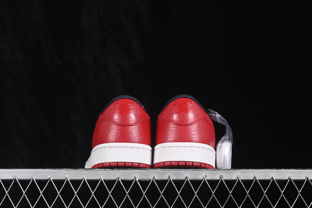 AJ1 Low