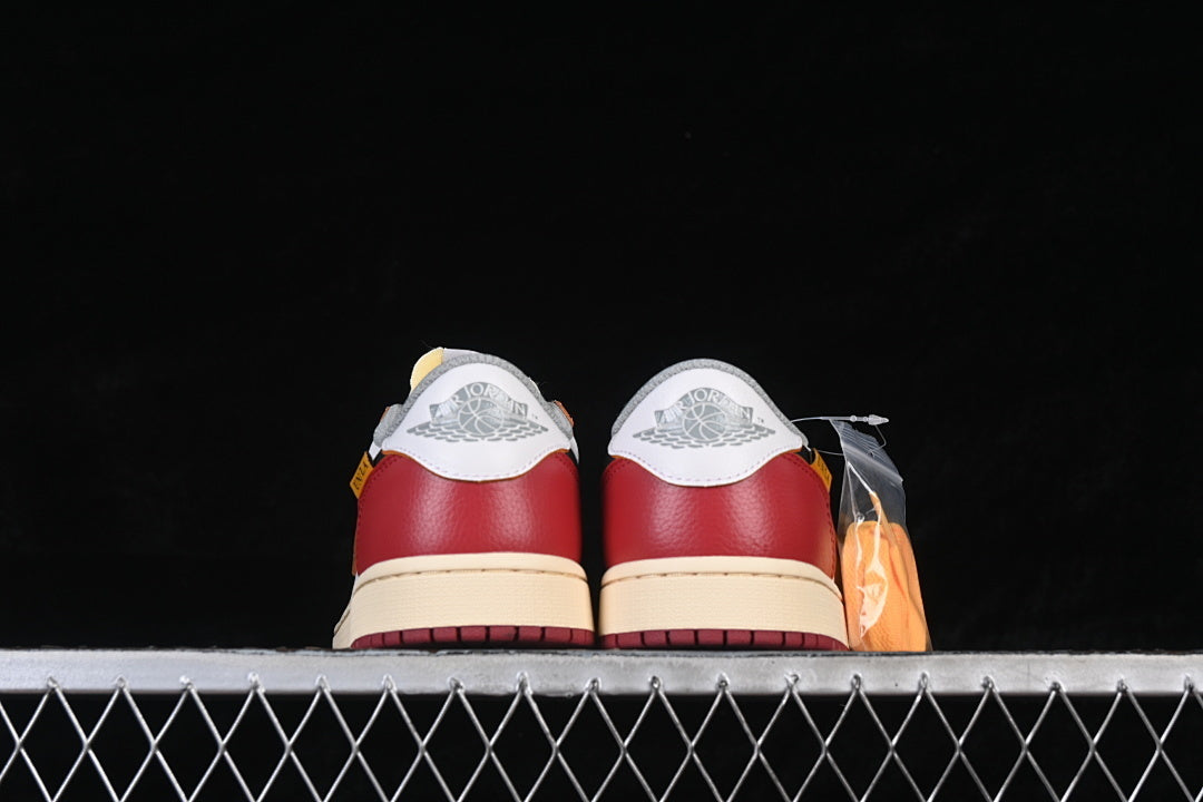 AJ1 Low