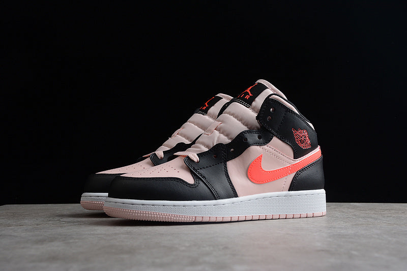 AJ1 Mid