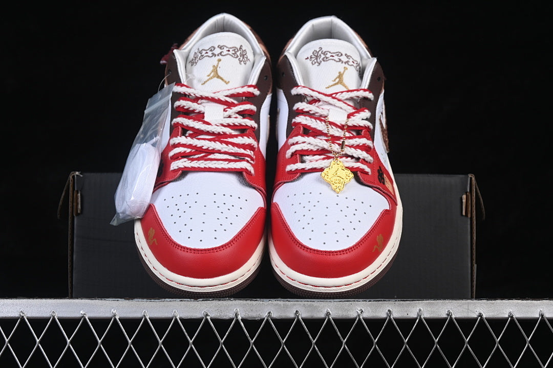 AJ1 Low