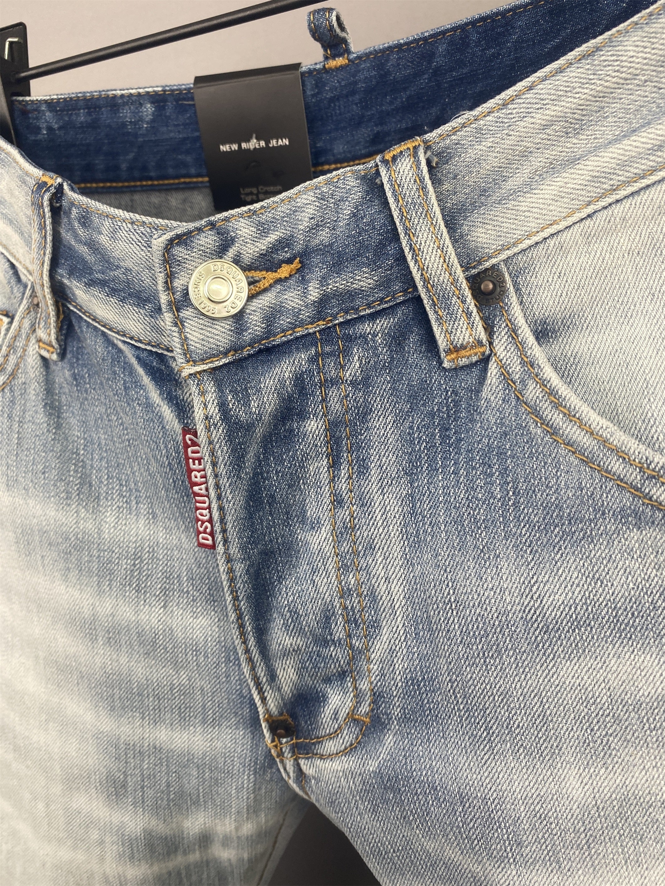 D2 Jeans
