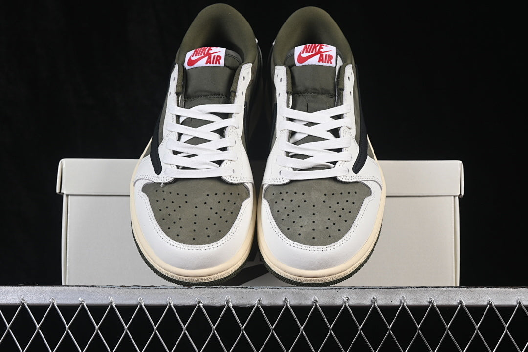 AJ1 Low