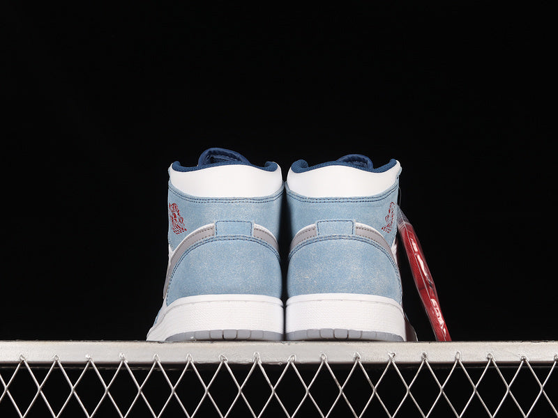 AJ1 Mid