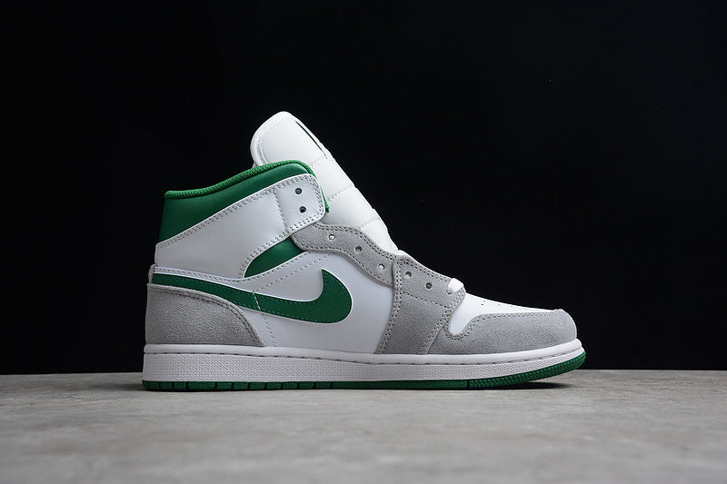 AJ1 Mid