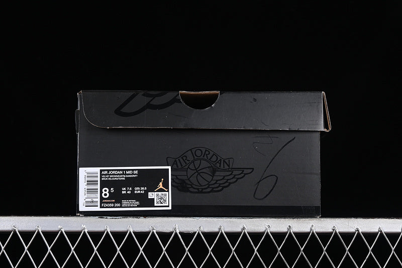 AJ1 Mid