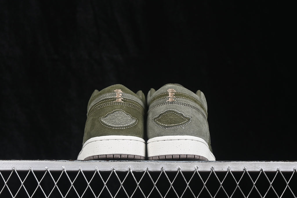 AJ1 Low