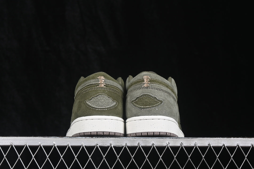 AJ1 Low