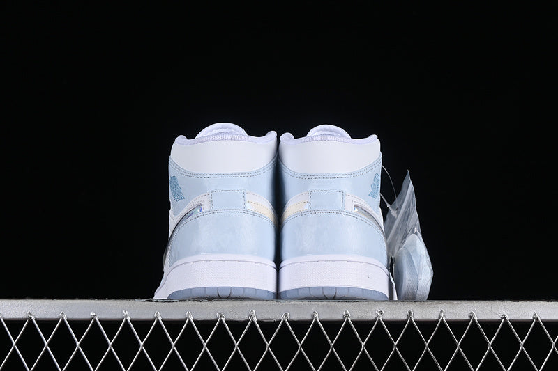 AJ1 Mid