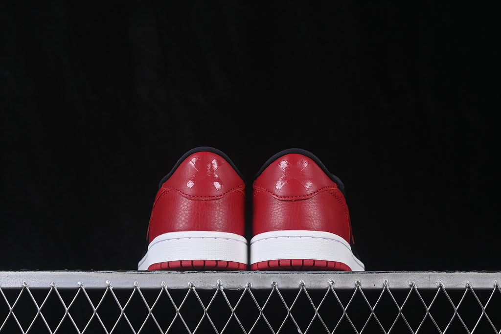 AJ1 Low
