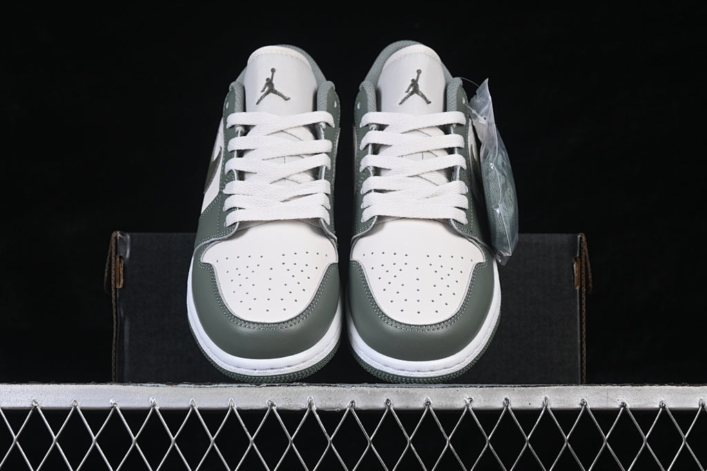 AJ1 Low