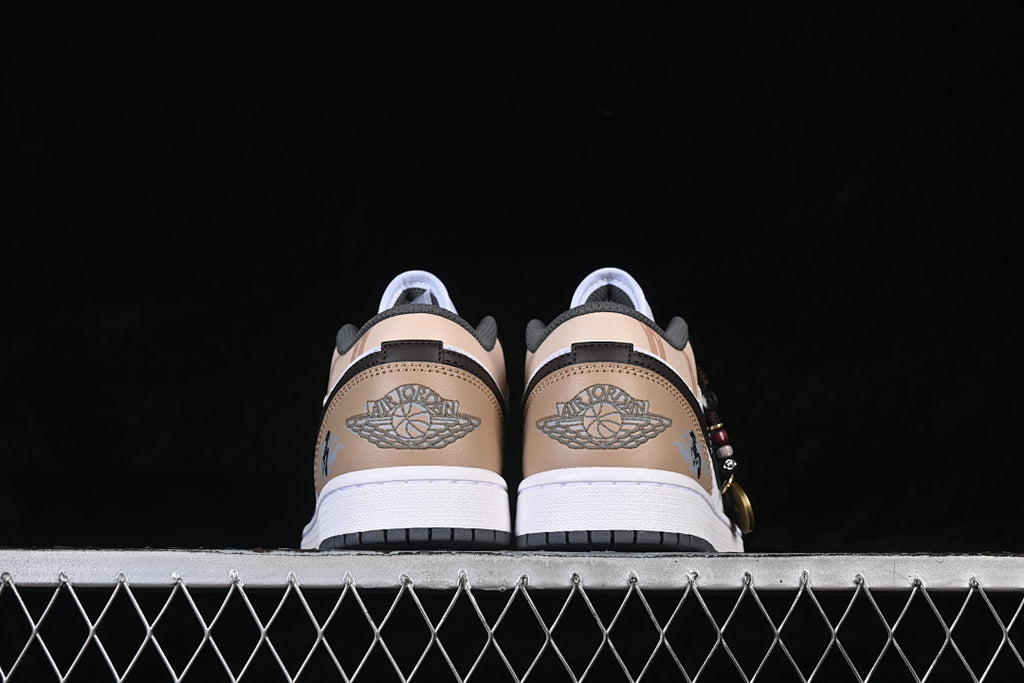 AJ1 Low