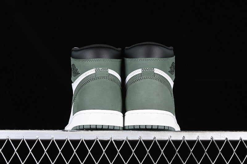 AJ1 High