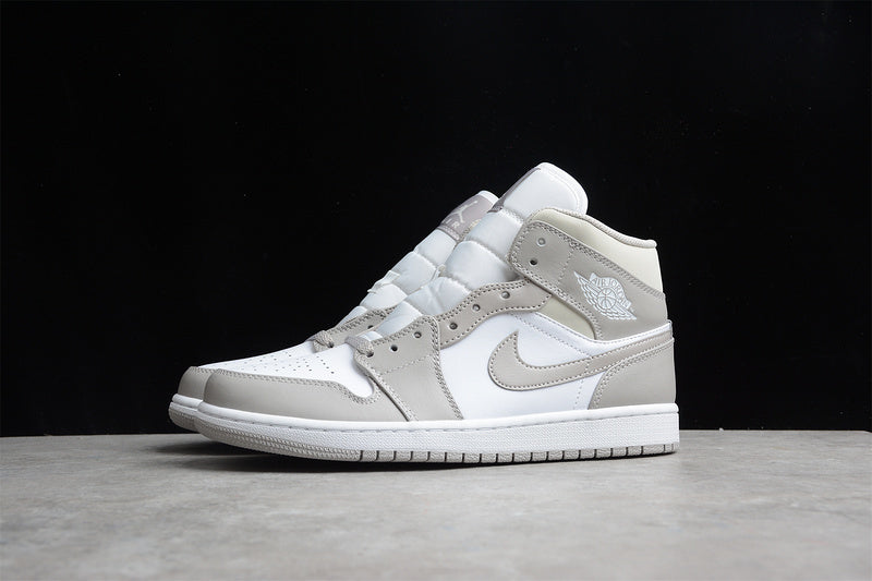 AJ1 Mid